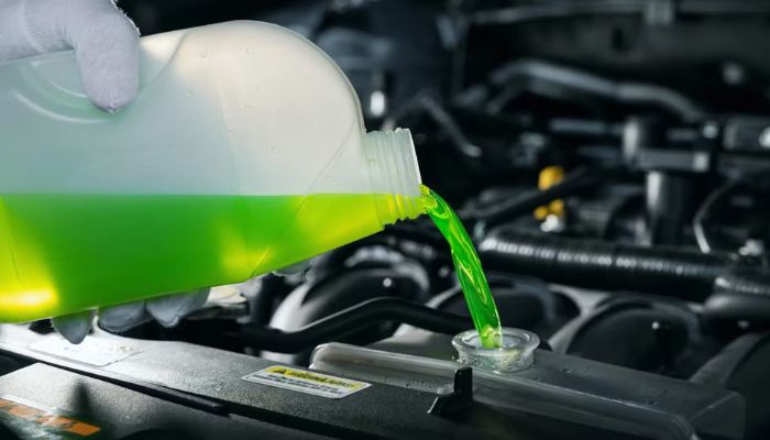 Can I mix different coolant colors